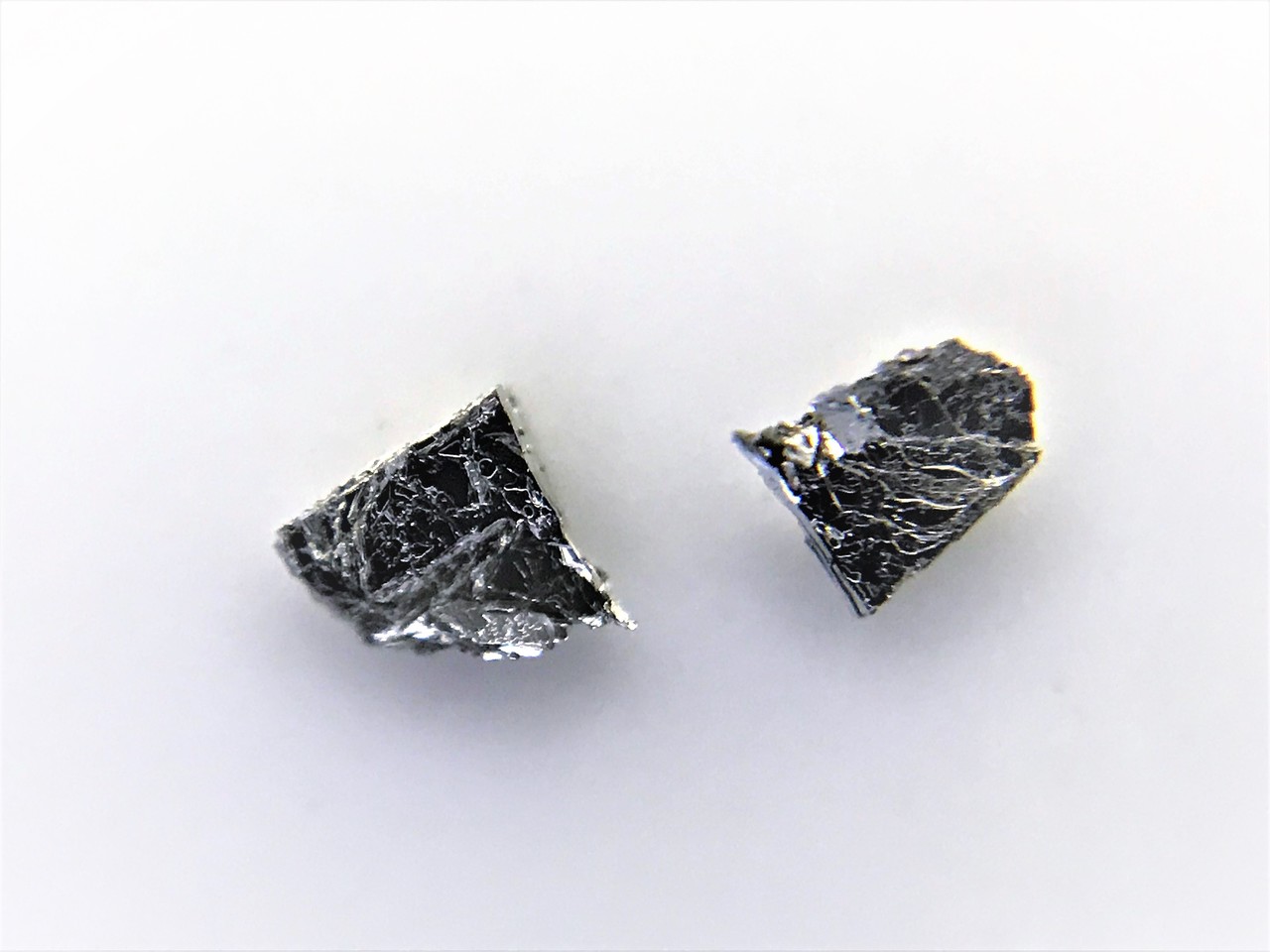 PdTe2 crystals 二碲化鈀晶體 (Palladium Ditelluride)